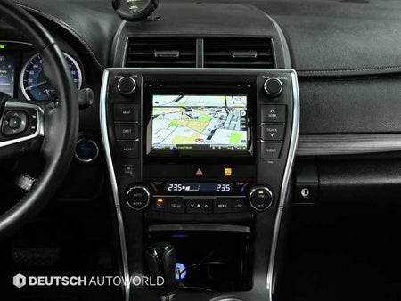 Toyota Camry — photo 14