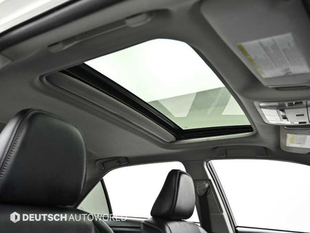 Toyota Camry — photo 18
