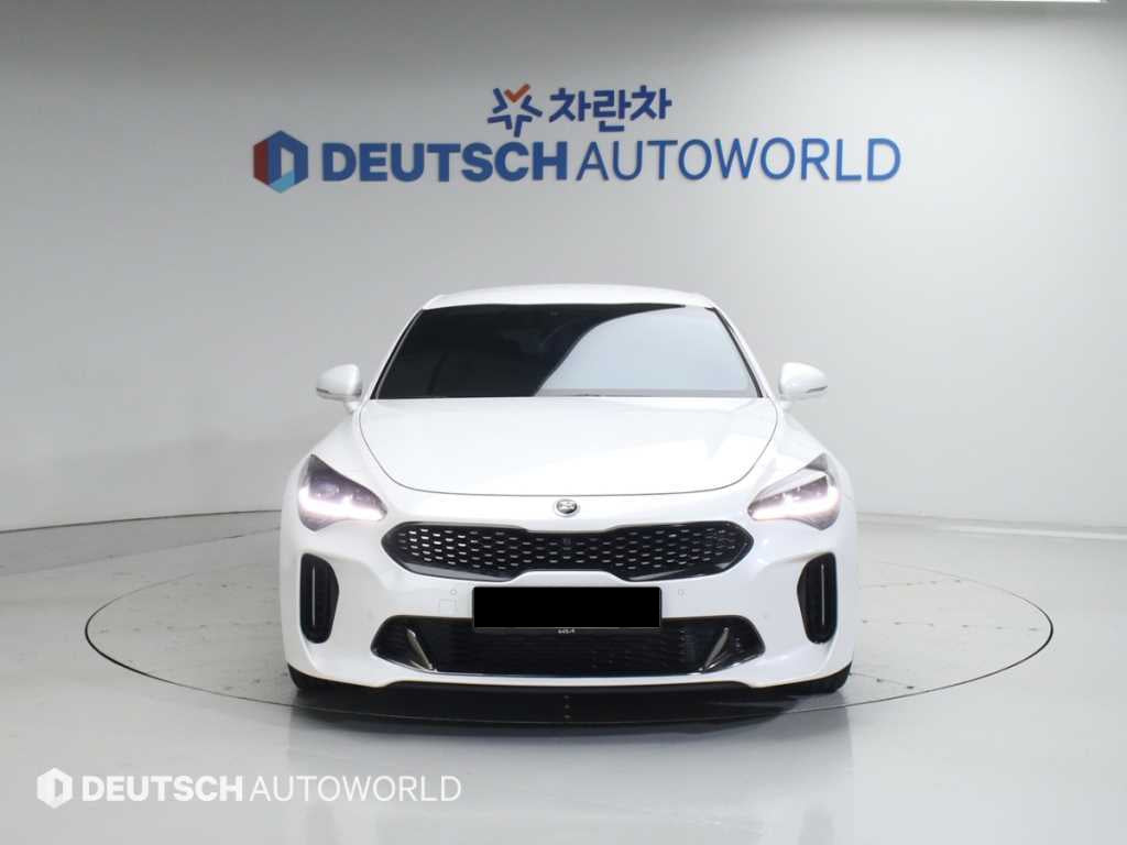 Kia Stinger — photo 03