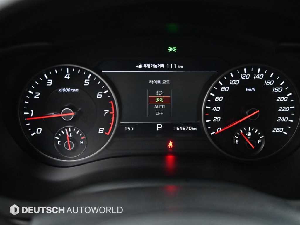 Kia Stinger — photo 08