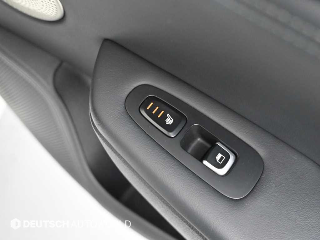 Kia Stinger — photo 16