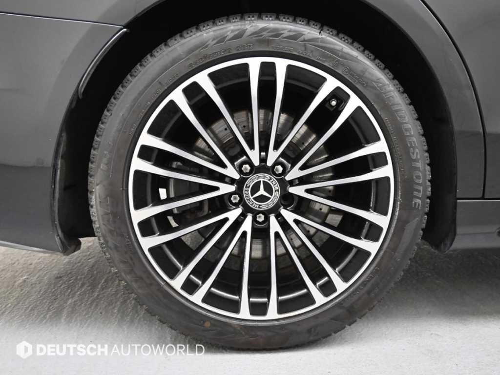 Mercedes-Benz S-Class — photo 05