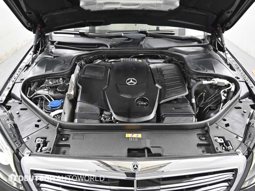 Mercedes-Benz S-Class — photo 06