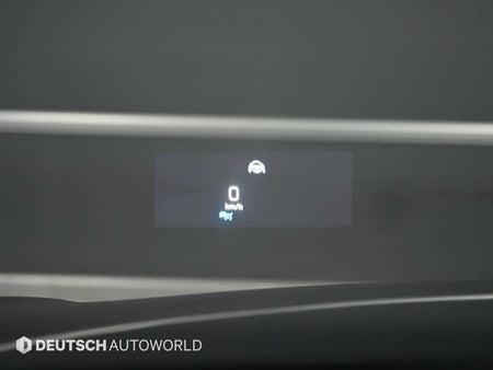 Mercedes-Benz S-Class — photo 17