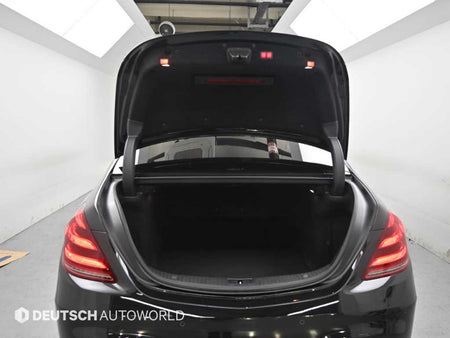 Mercedes-Benz S-Class — photo 19