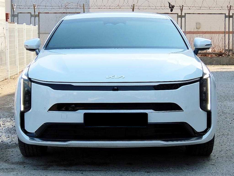 Kia K8 — photo 01
