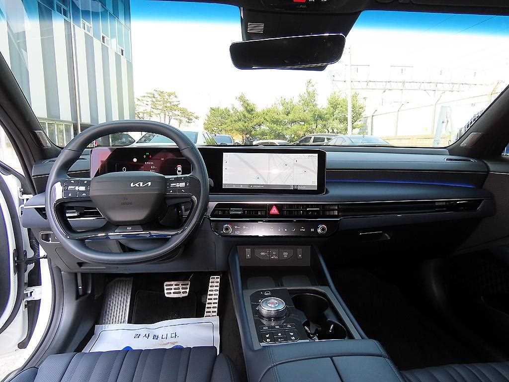 Kia K8 — photo 07