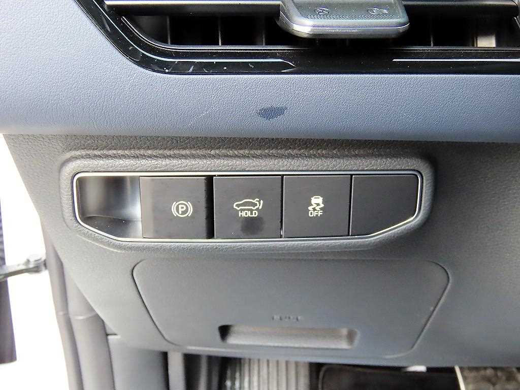 Kia K8 — photo 13