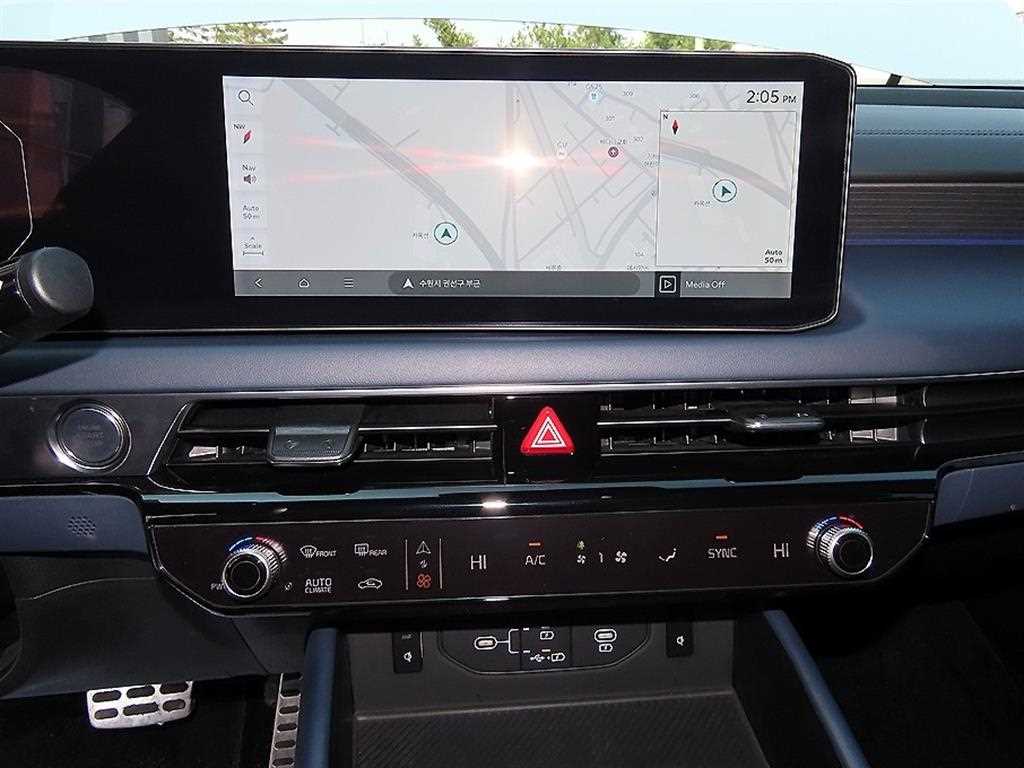 Kia K8 — photo 14