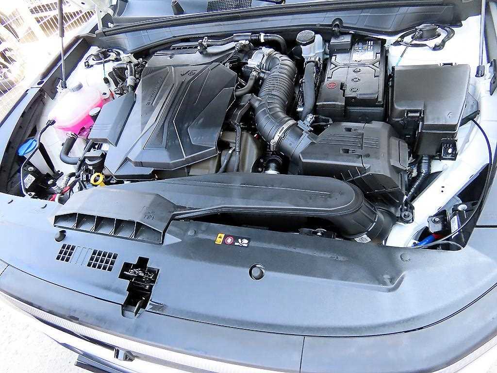 Kia K8 — photo 19