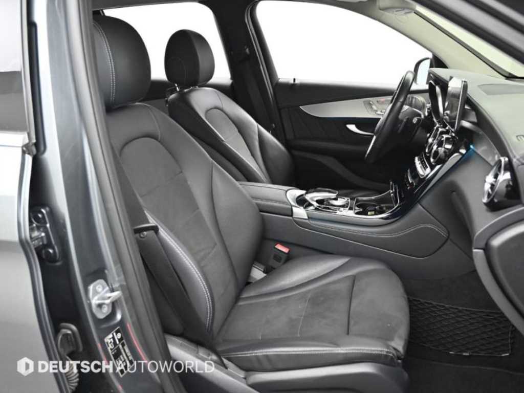Mercedes-Benz GLC-Class — photo 10
