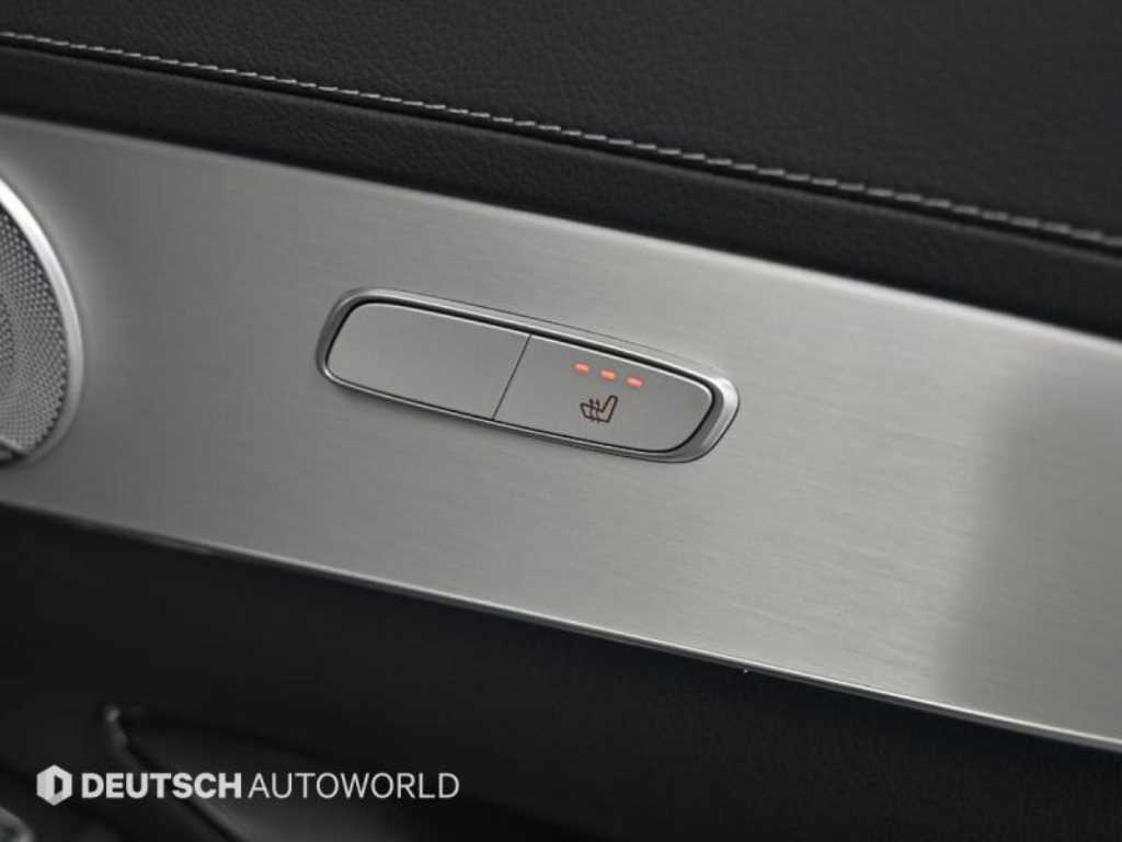 Mercedes-Benz GLC-Class — photo 16