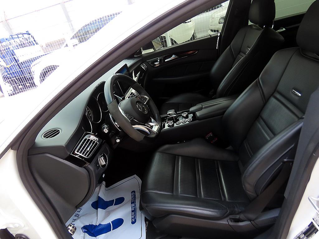 Mercedes-Benz CLS-Class — photo 05