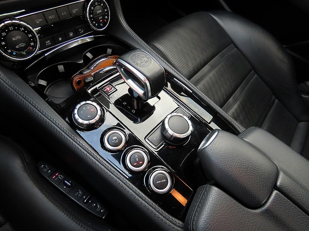 Mercedes-Benz CLS-Class — photo 10