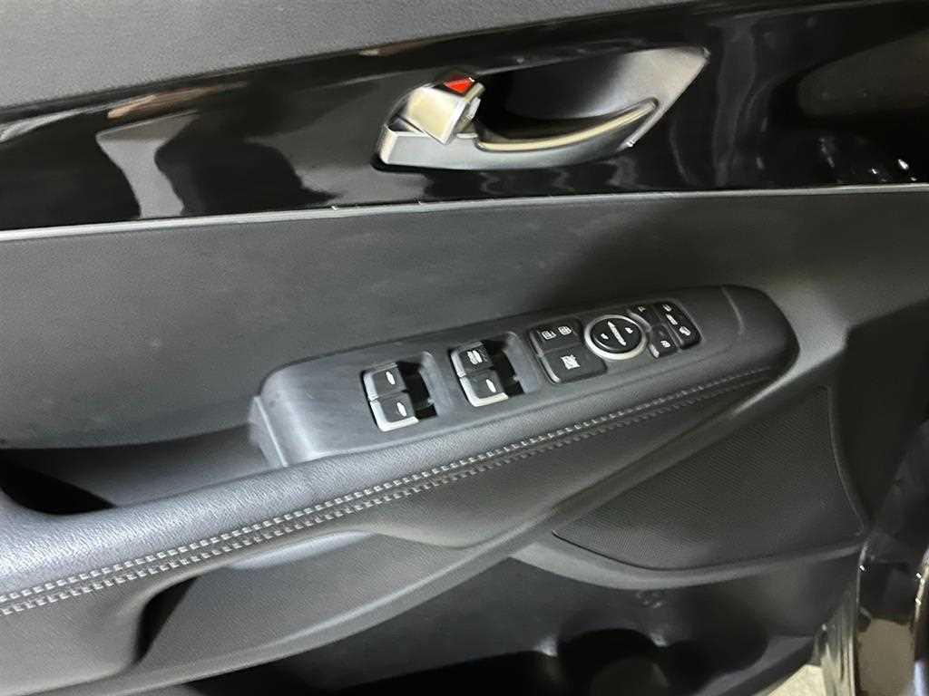 Kia Sorento — photo 13