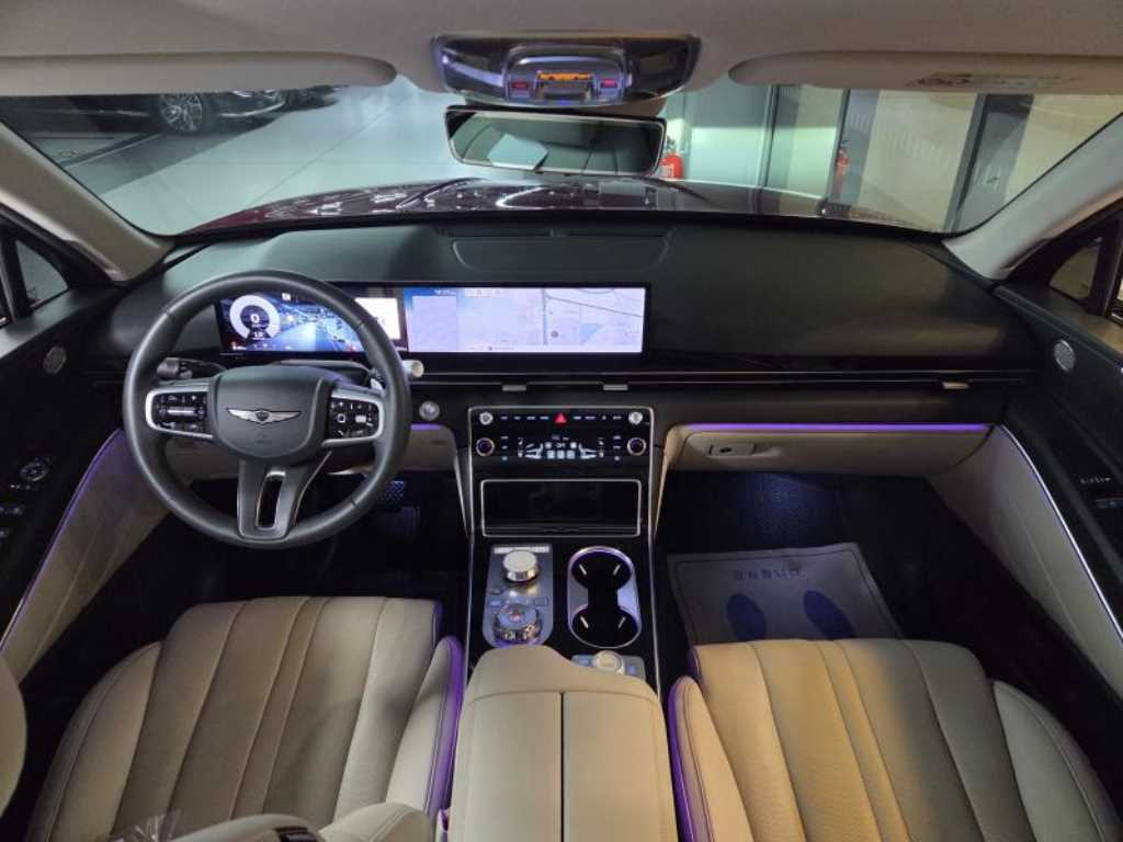 Genesis GV80 — photo 07