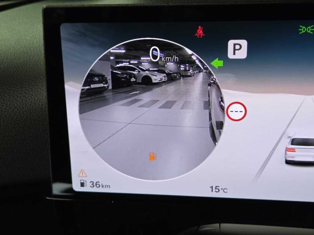 Genesis GV80 — photo 15