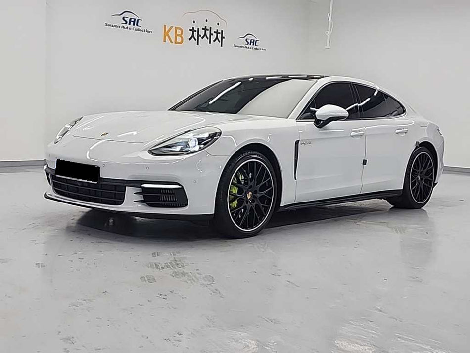 Porsche Panamera — photo 02