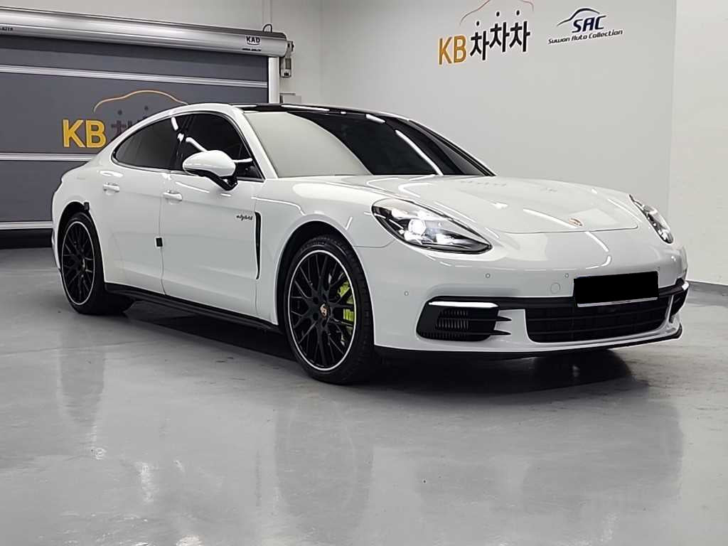 Porsche Panamera — photo 04