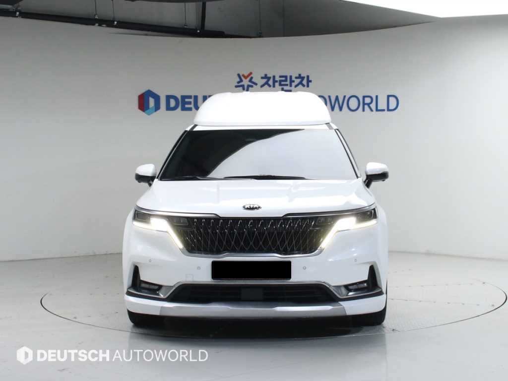Kia Carnival — photo 03