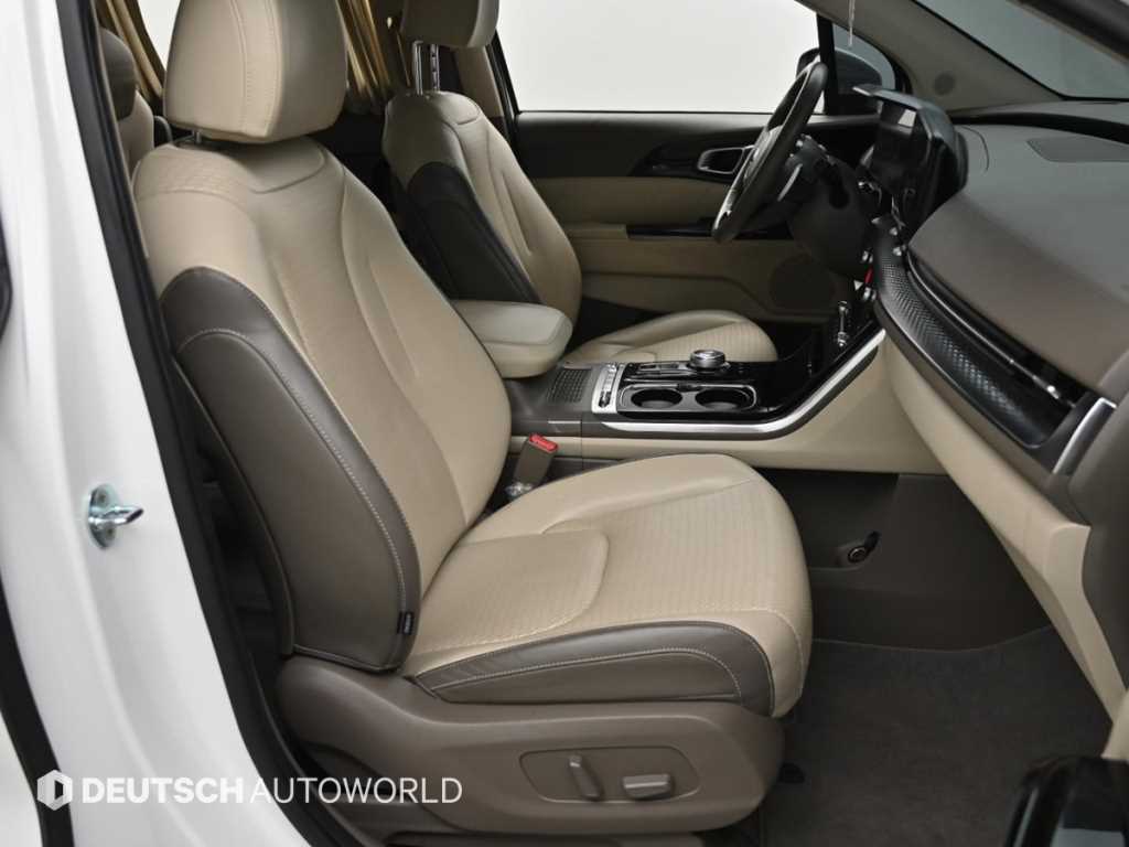Kia Carnival — photo 10