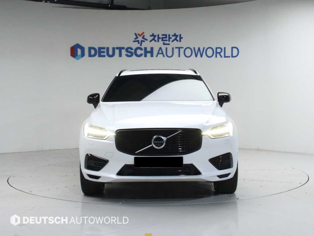 Volvo XC60 — photo 03