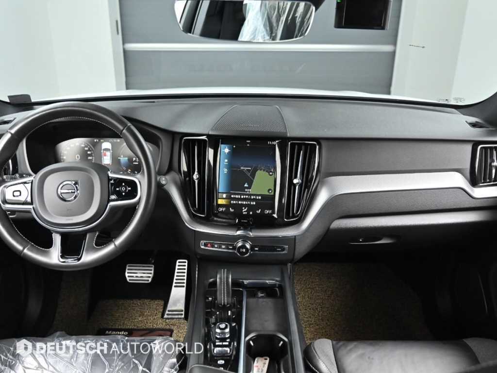 Volvo XC60 — photo 07