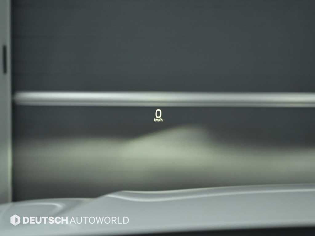 Volvo XC60 — photo 17