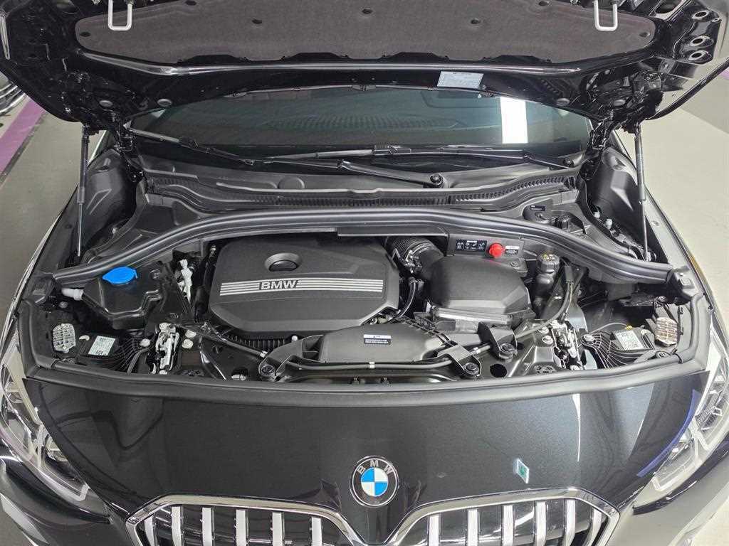 BMW 2-Series — photo 06