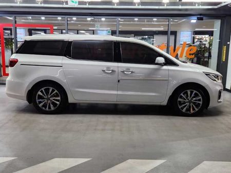 Kia Carnival — photo 03
