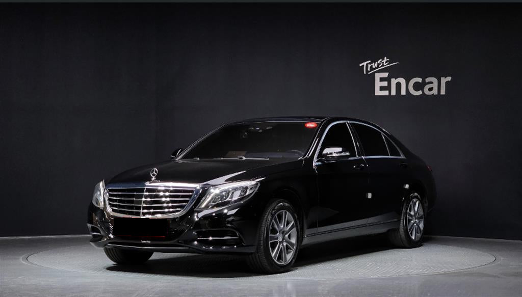 Mercedes-Benz S-Class — photo 01