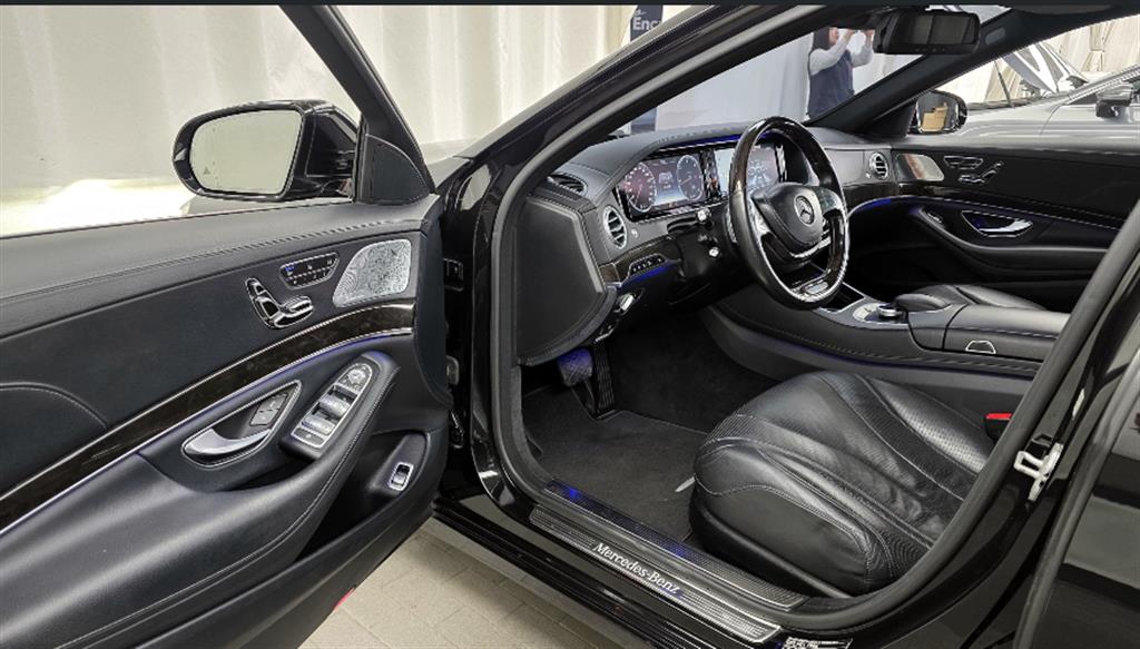 Mercedes-Benz S-Class — photo 10