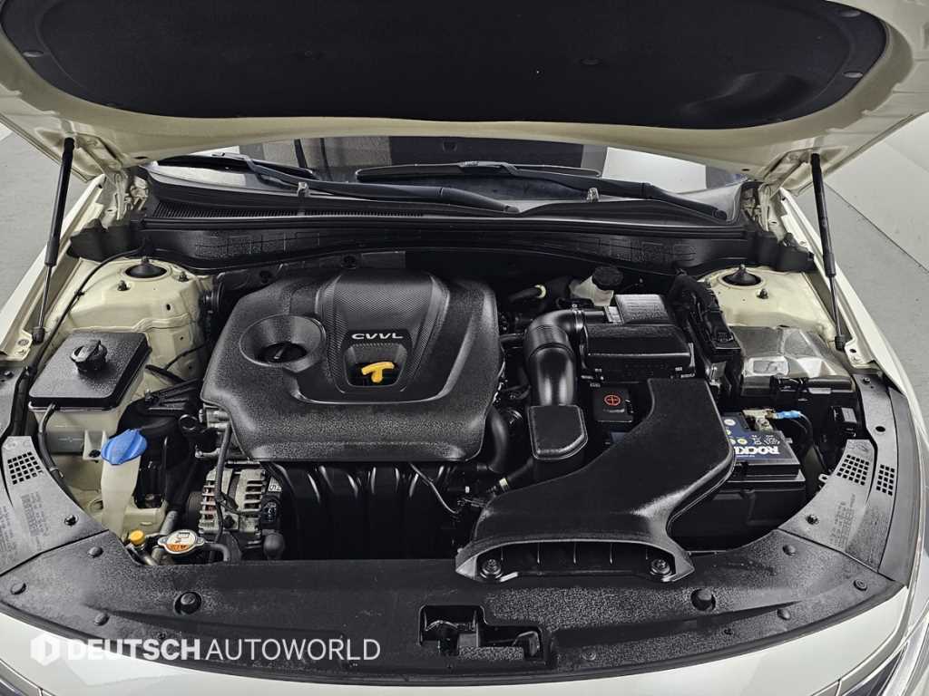 Kia K5 — photo 06