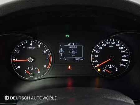 Kia K5 — photo 08