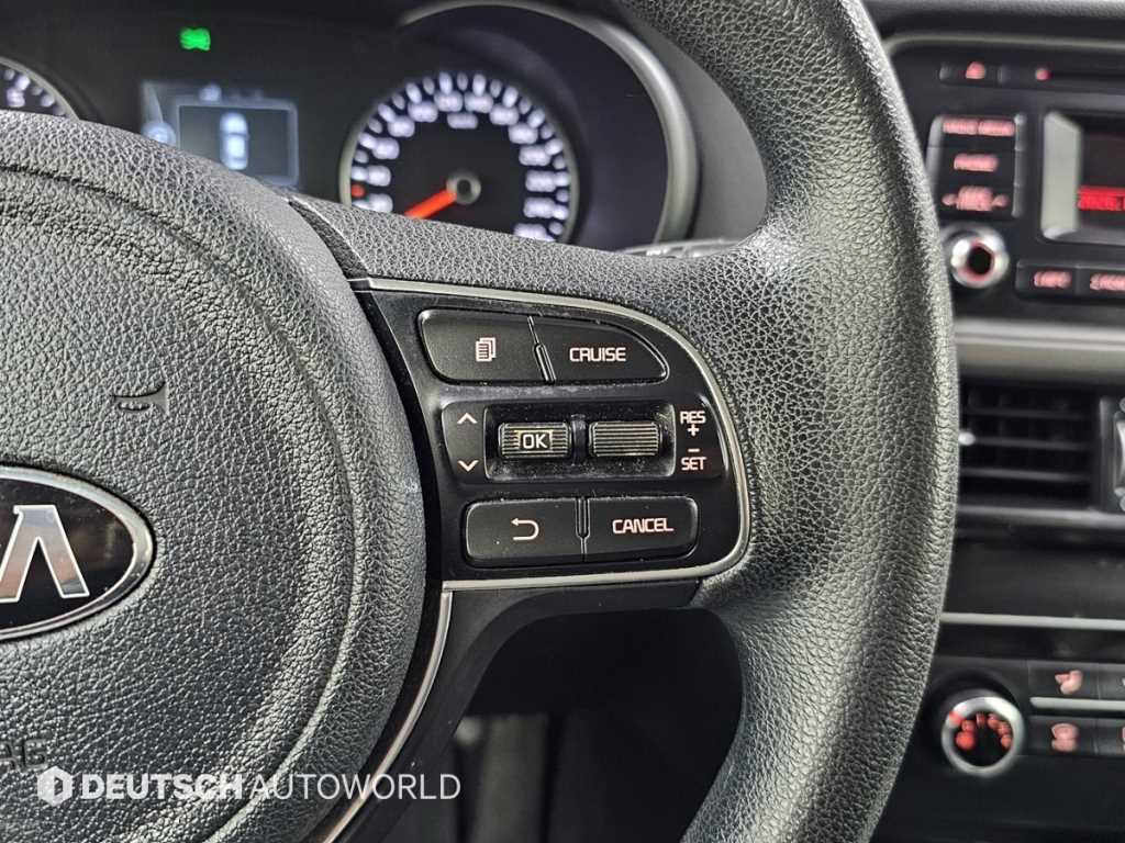 Kia K5 — photo 17