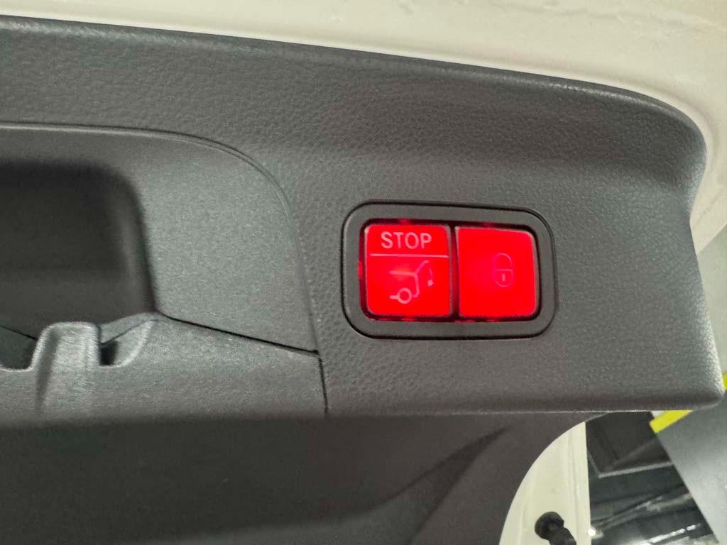 Mercedes-Benz GLC-Class — photo 16