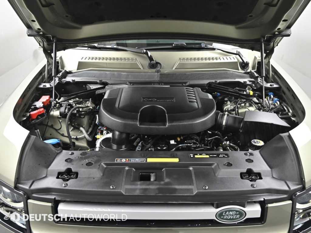 Land Rover Defender — photo 06