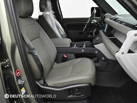 Land Rover Defender — photo 10
