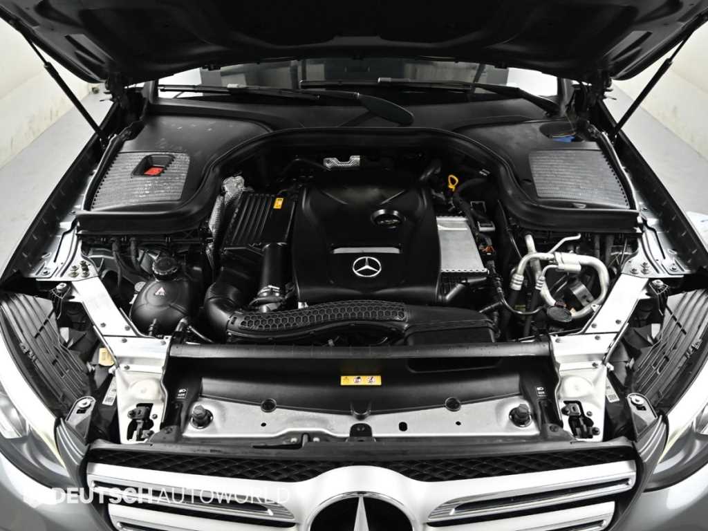 Mercedes-Benz GLC-Class — photo 06