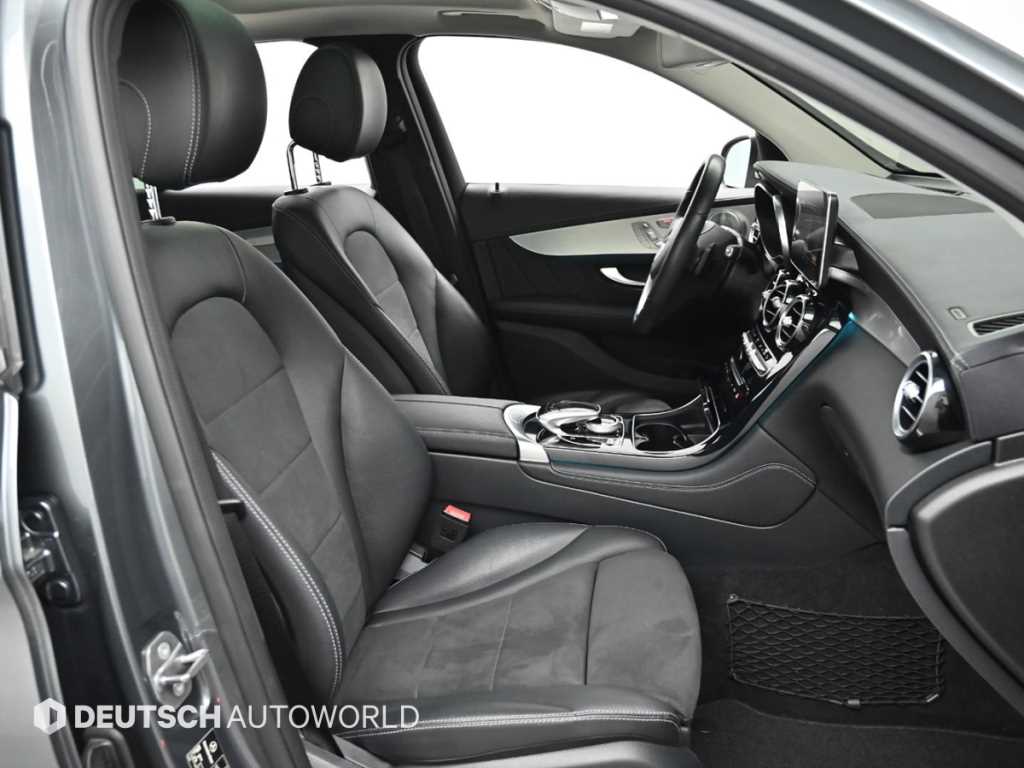 Mercedes-Benz GLC-Class — photo 10