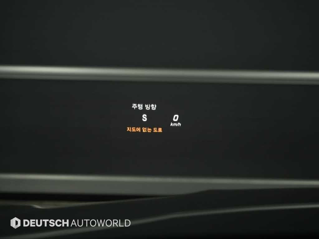Mercedes-Benz GLC-Class — photo 17
