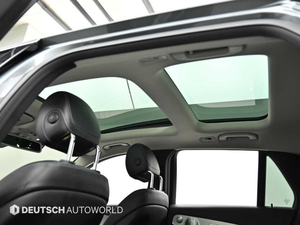 Mercedes-Benz GLC-Class — photo 18