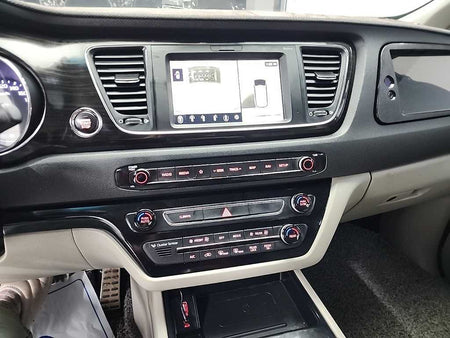 Kia Carnival — photo 10