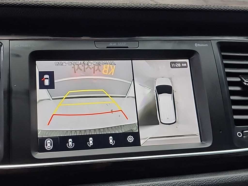 Kia Carnival — photo 16