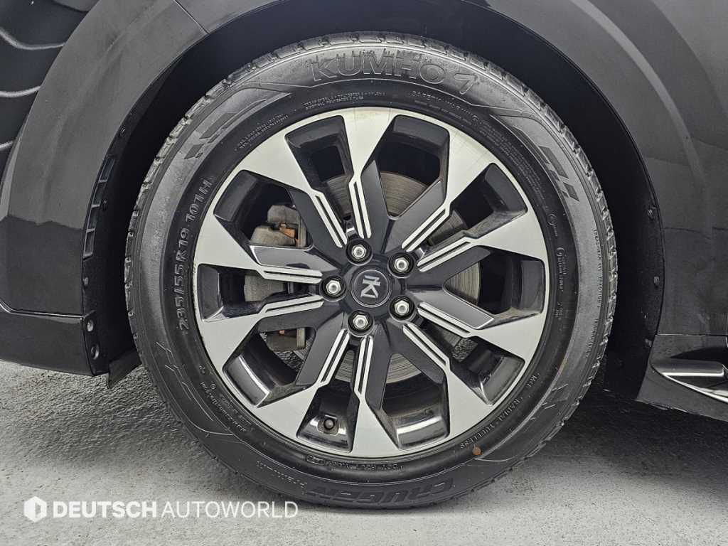 Kia Carnival — photo 05