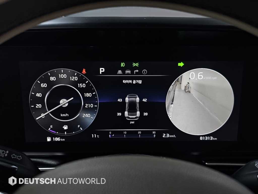 Kia Carnival — photo 08