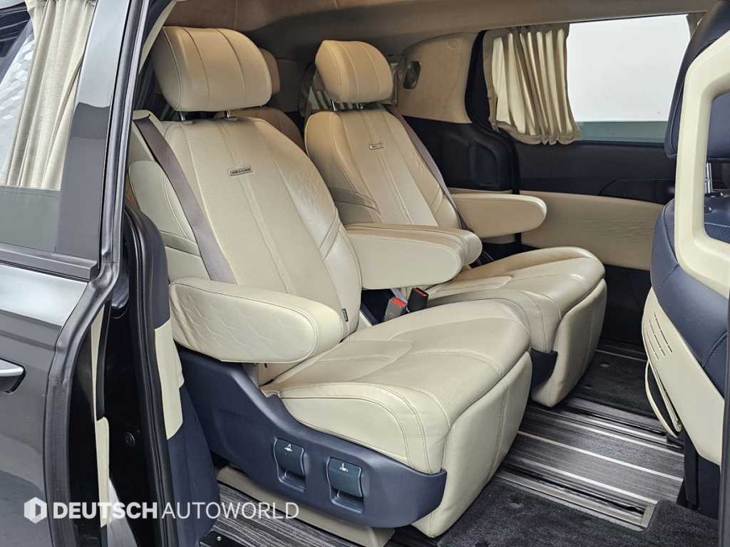 Kia Carnival — photo 12
