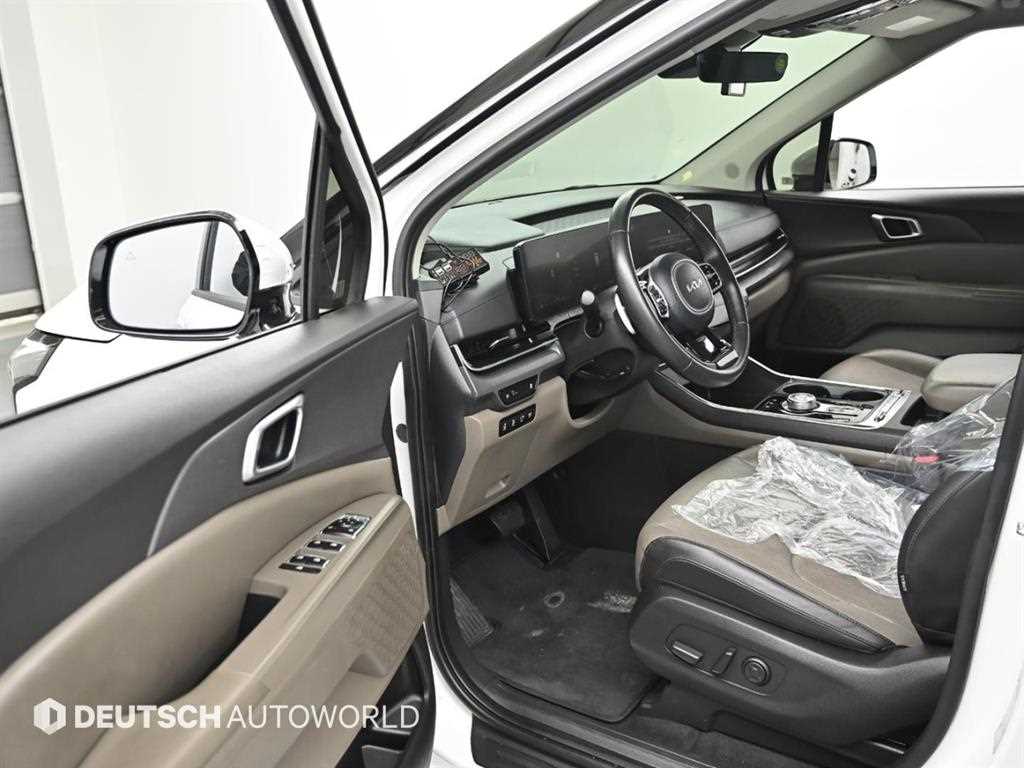 Kia Carnival — photo 11