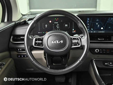 Kia Carnival — photo 13