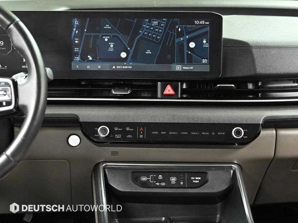Kia Carnival — photo 14